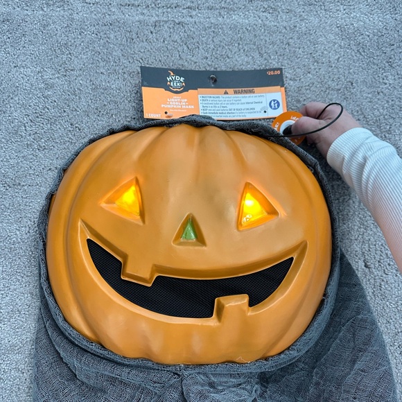 HYDE light up  Pumpkin mask - Picture 2 of 5
